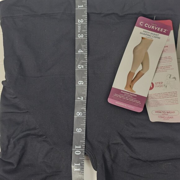 Curveez Women's Black High Waist Seamless Shaping Capri Leggings Size M NWT - Picture 14 of 16